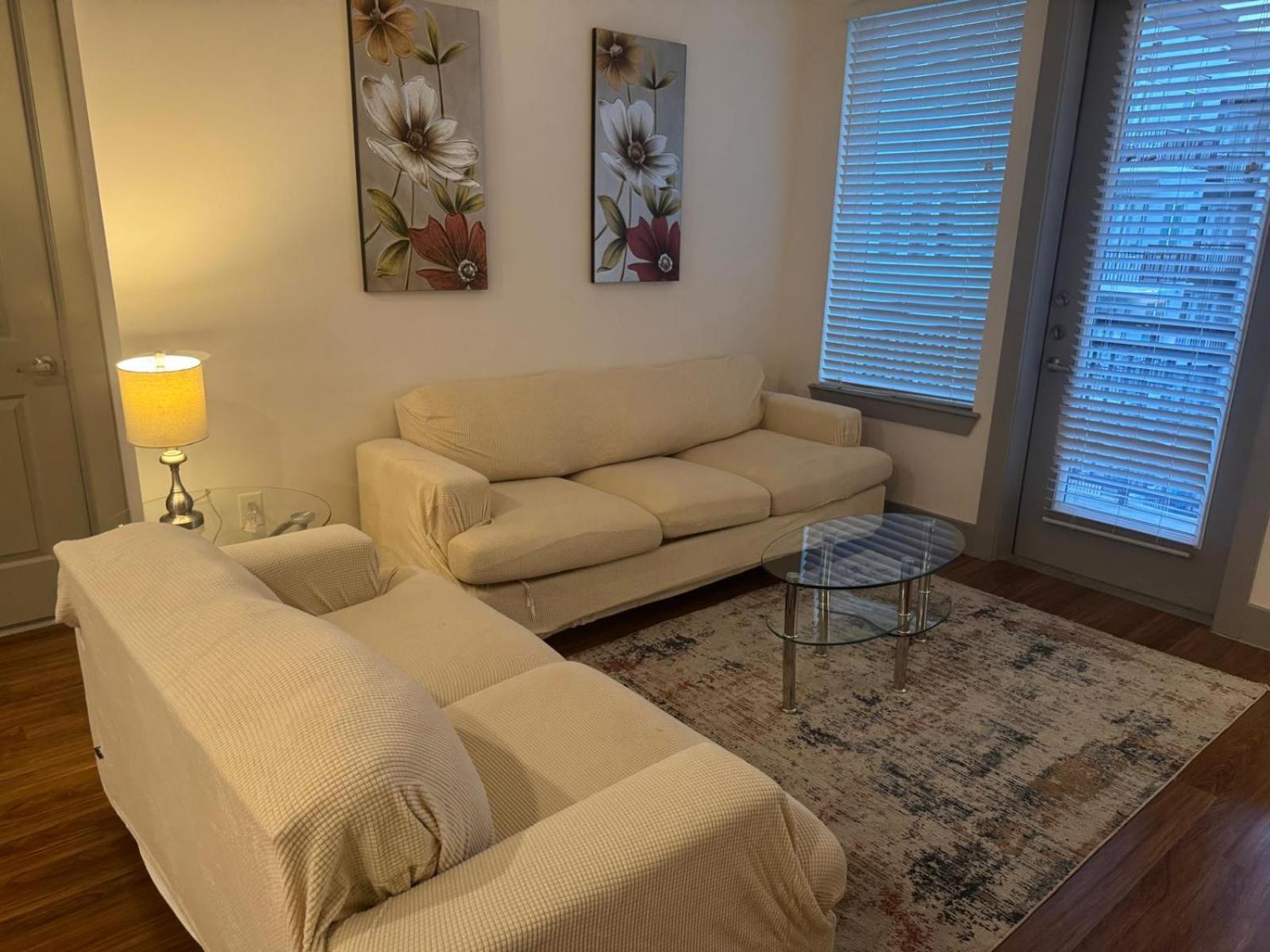 Resort-Style Apartments Near The Galleria Houston Ruang foto